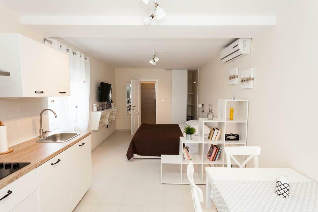 Studio Apartment Dada Primošten Kültér fotó
